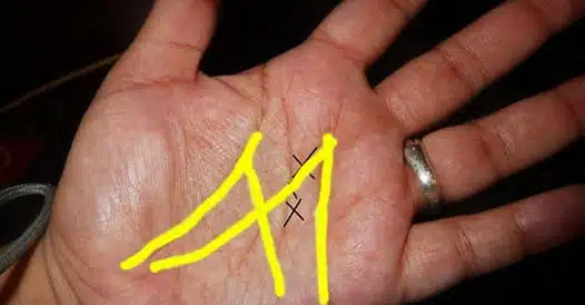 ¿Tienes la letra “M” en la palma de tu mano? ESTO es lo que significa…